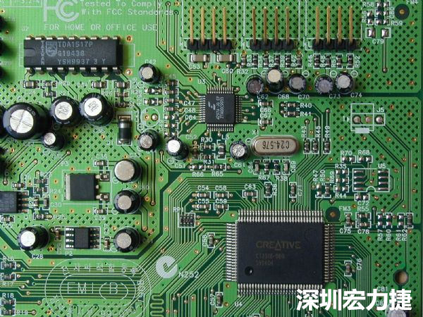 針對PCB區(qū)塊產(chǎn)生的EMI干擾問題，可使用EMI改善對策元件重點改善。