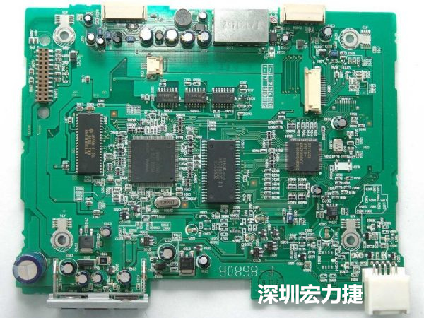 大面積PCB若電子元器件數(shù)量多、重量較重，板材強(qiáng)度不夠時(shí)容易產(chǎn)生PCB中央部凹陷問(wèn)題。