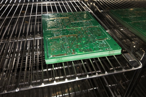 PCB上線前烘烤可以增加焊錫性嗎？