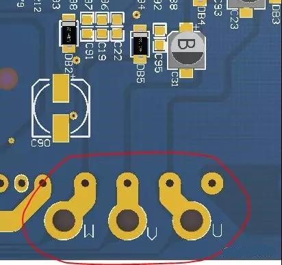 PCB設(shè)計(jì)不僅可以將PCB實(shí)現(xiàn)為即插即用的插件，而且可以增加焊料的厚度以達(dá)到過大電流的目的。